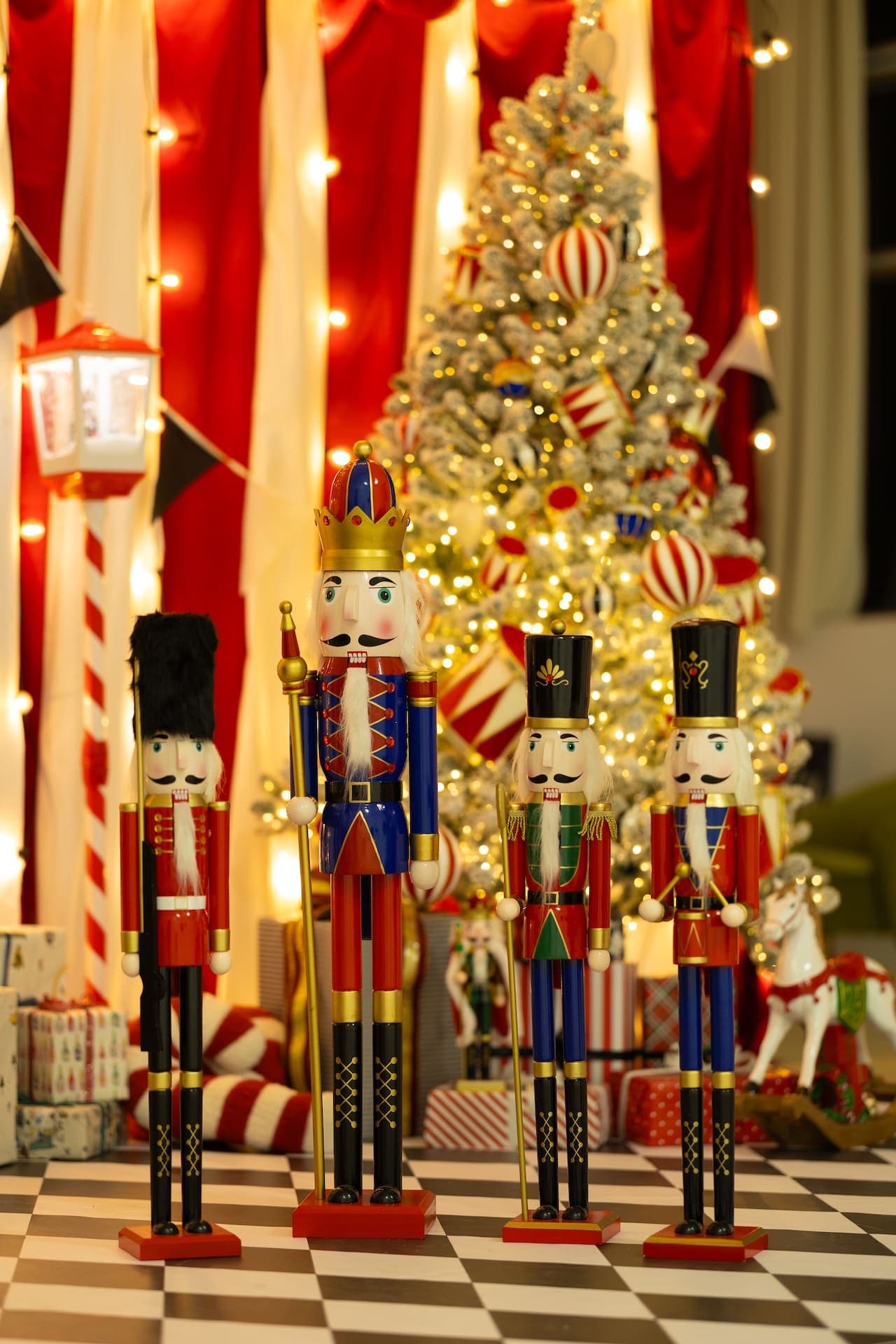 Новый год щелкунчики